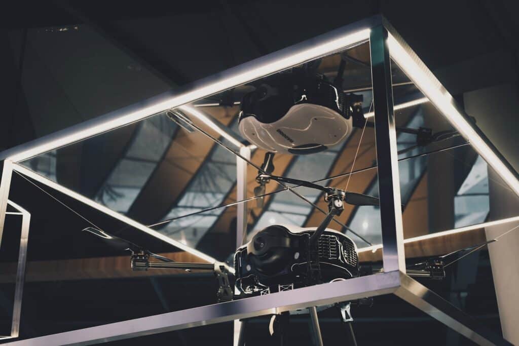 Les drones sont de plus en plus populaires auprès des amateurs de loisirs, en particulier dans le domaine du parachutisme. Grâce à leur capacité à capturer des images