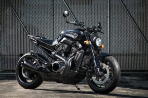 Tout Savoir sur les Rétroviseurs de Moto et l'Assurance Associée