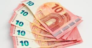 découvrez le compte épargne logement : un moyen avantageux d'économiser pour votre future propriété. profitez d'incitatifs fiscaux et d'une gestion simplifiée de vos économies pour réaliser votre projet immobilier.