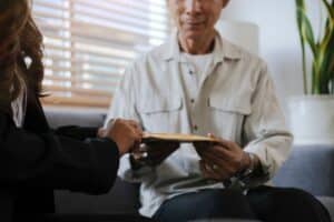 Pourquoi les assurances vies restent un pilier des solutions d’épargne en 2026 ?
