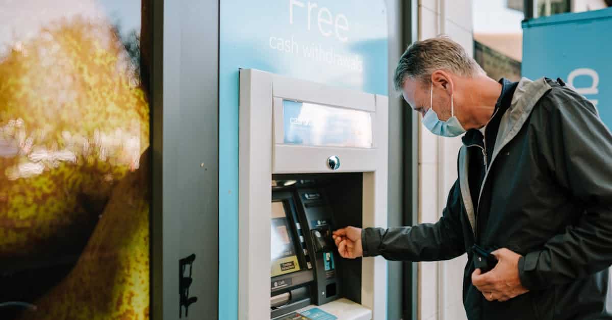 découvrez les différentes méthodes de retrait bancaire, les procédures à suivre et les délais associés. informez-vous sur les frais éventuels et les précautions à prendre pour retirer vos fonds en toute sécurité.